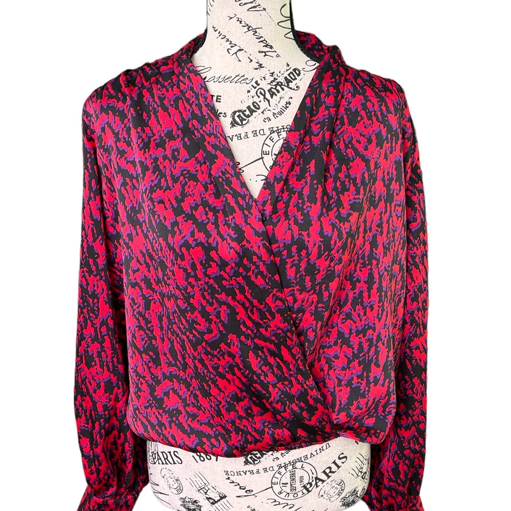 Express Blouse - Picture 3 of 15